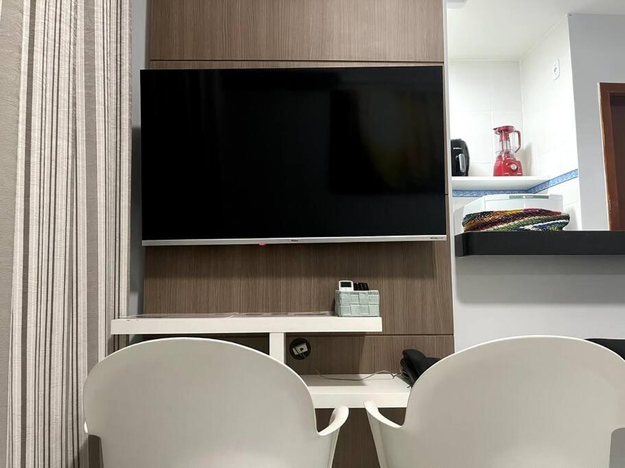 Flat 625 - Diferenciado Com Ar No E Na Sala Rio Quente